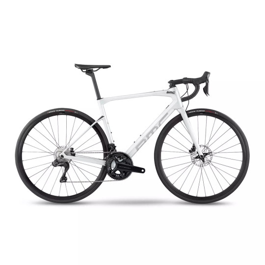 VELO DE ROUTE CARBONE BMC ROADMACHINE THREE SHIMANO ULTEGRA DI2 FREINS A DISQUE HYDRAULIQUE