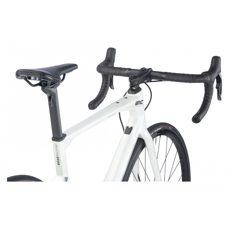 VELO DE ROUTE CARBONE BMC ROADMACHINE THREE SHIMANO ULTEGRA DI2 FREINS A DISQUE HYDRAULIQUE