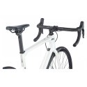 VELO DE ROUTE CARBONE BMC ROADMACHINE THREE SHIMANO ULTEGRA DI2 FREINS A DISQUE HYDRAULIQUE