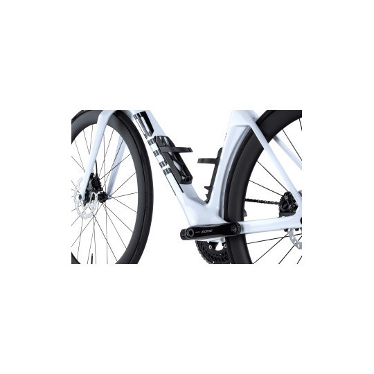 VELO ROUTE CARBONE BMC TEAMMACHINE R 01 FIVE SHIMANO 105 DI2 FREINS A DISQUE HYDRAULIQUE